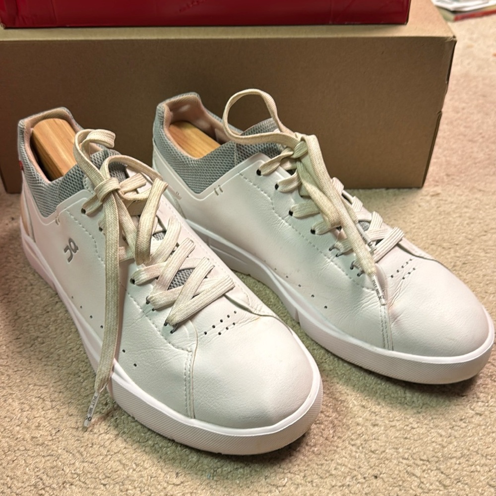 Women’s On Cloud The Roger Advantage Tennis Shoe White/Pink Size 9 - Picture 2 of 7